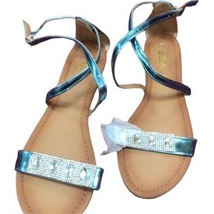 B & A size 10 aqua blue metallic sandals rhinestone embellishments